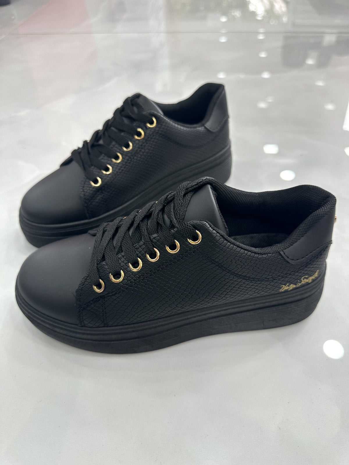 Sneakers Simple Δίσολο All Black