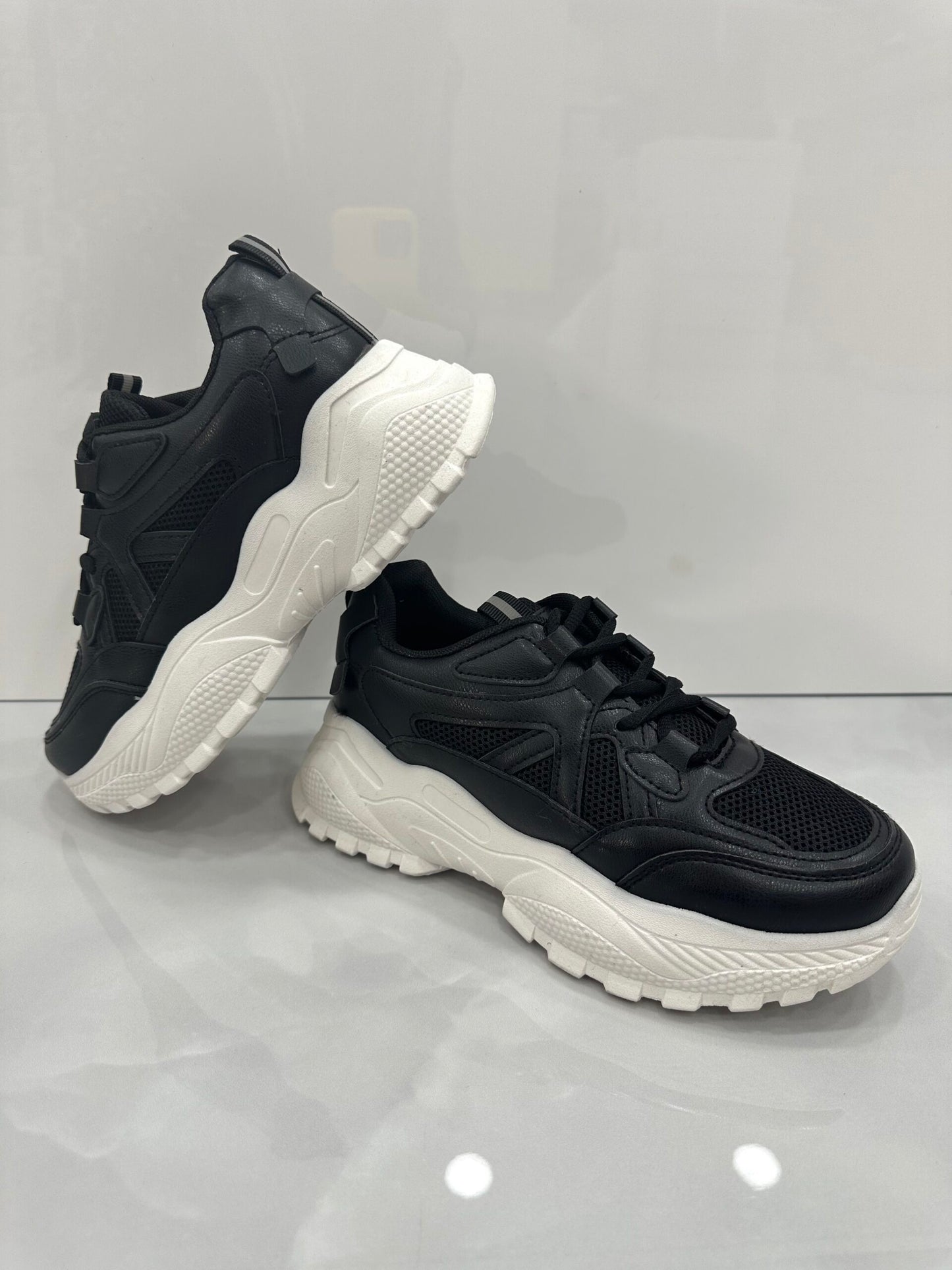 Classic Modern Sneaker Δίσολο Black/White