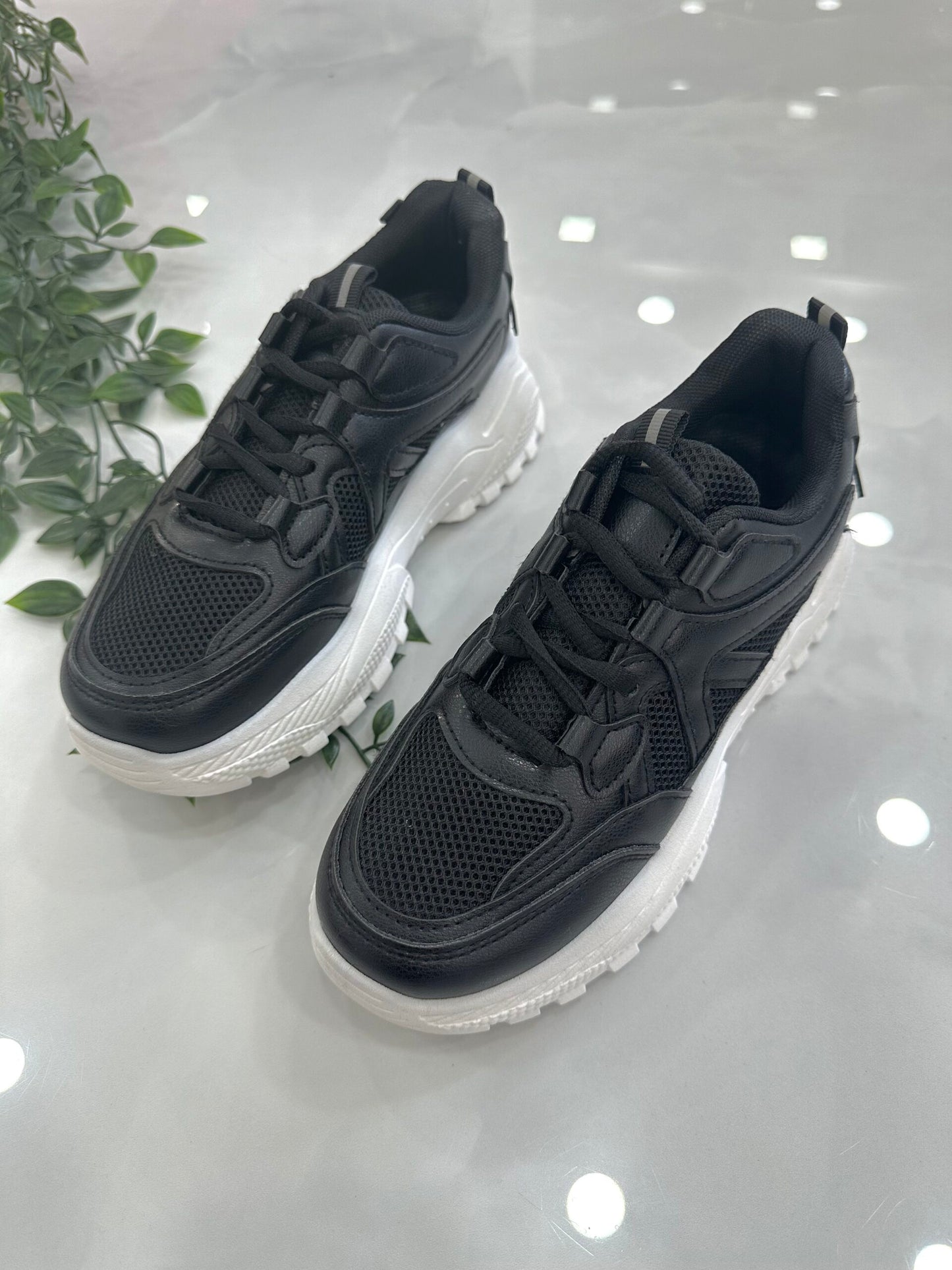 Classic Modern Sneaker Δίσολο Black/White