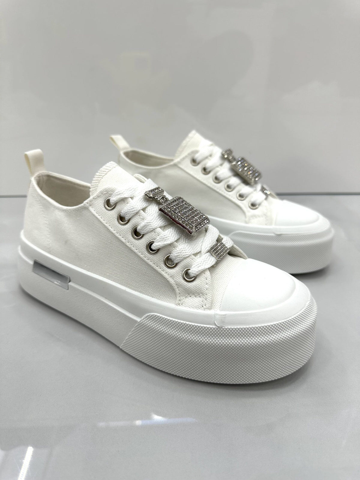 Sneaker Σταράκι με Σχέδιο AllWhite