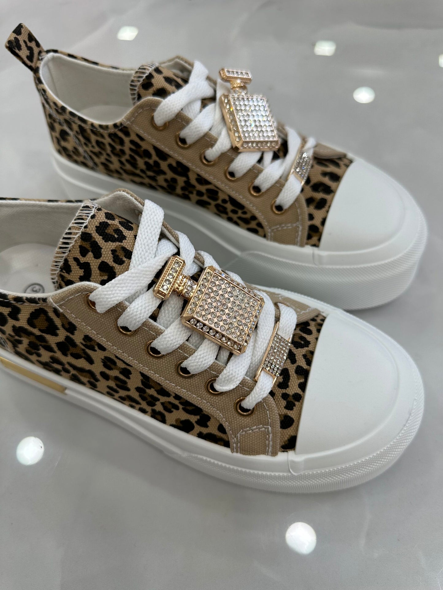 Sneaker Σταράκι με Σχέδιο Leopard