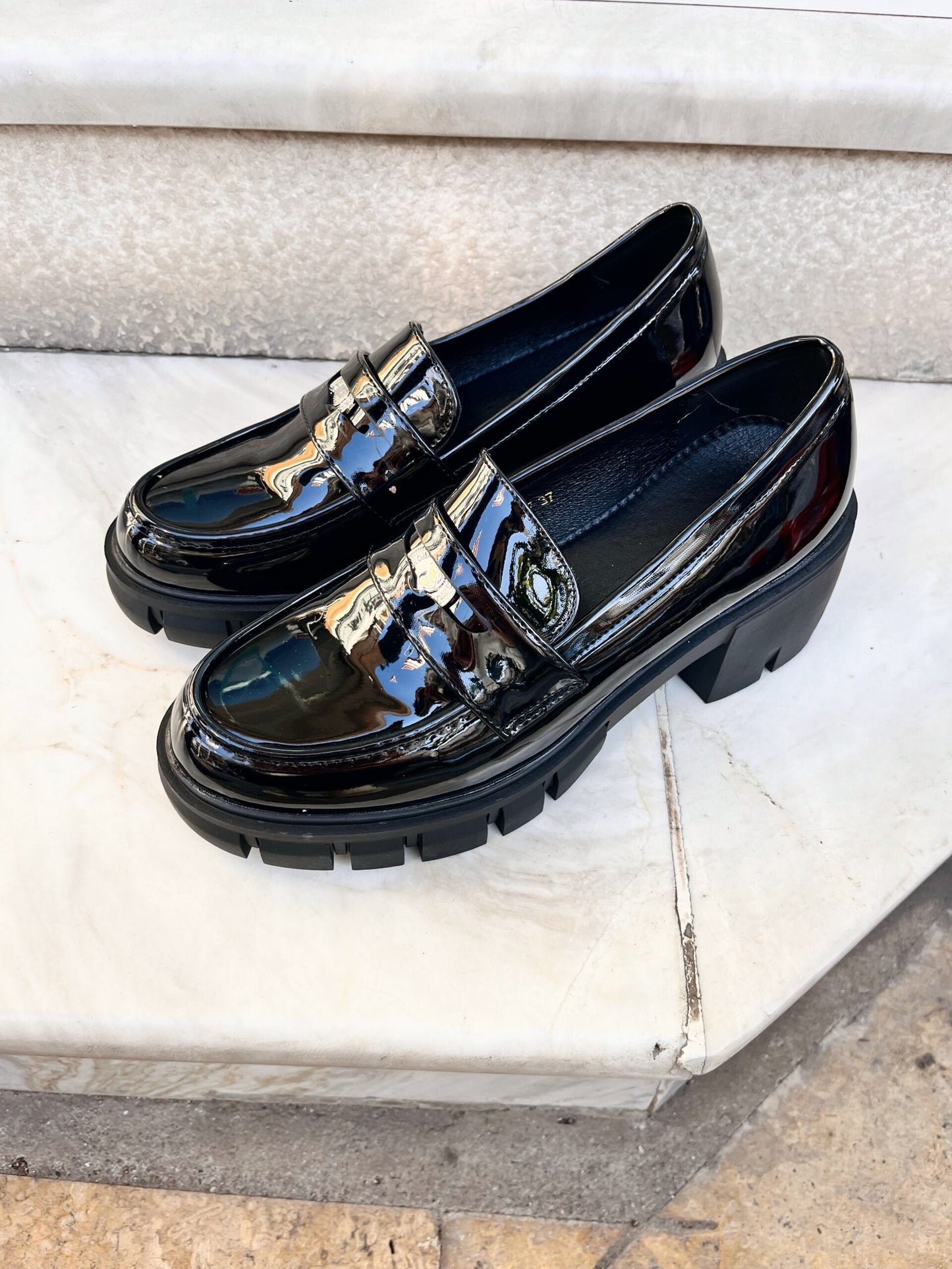 Loafers με Τακούνι BLACK