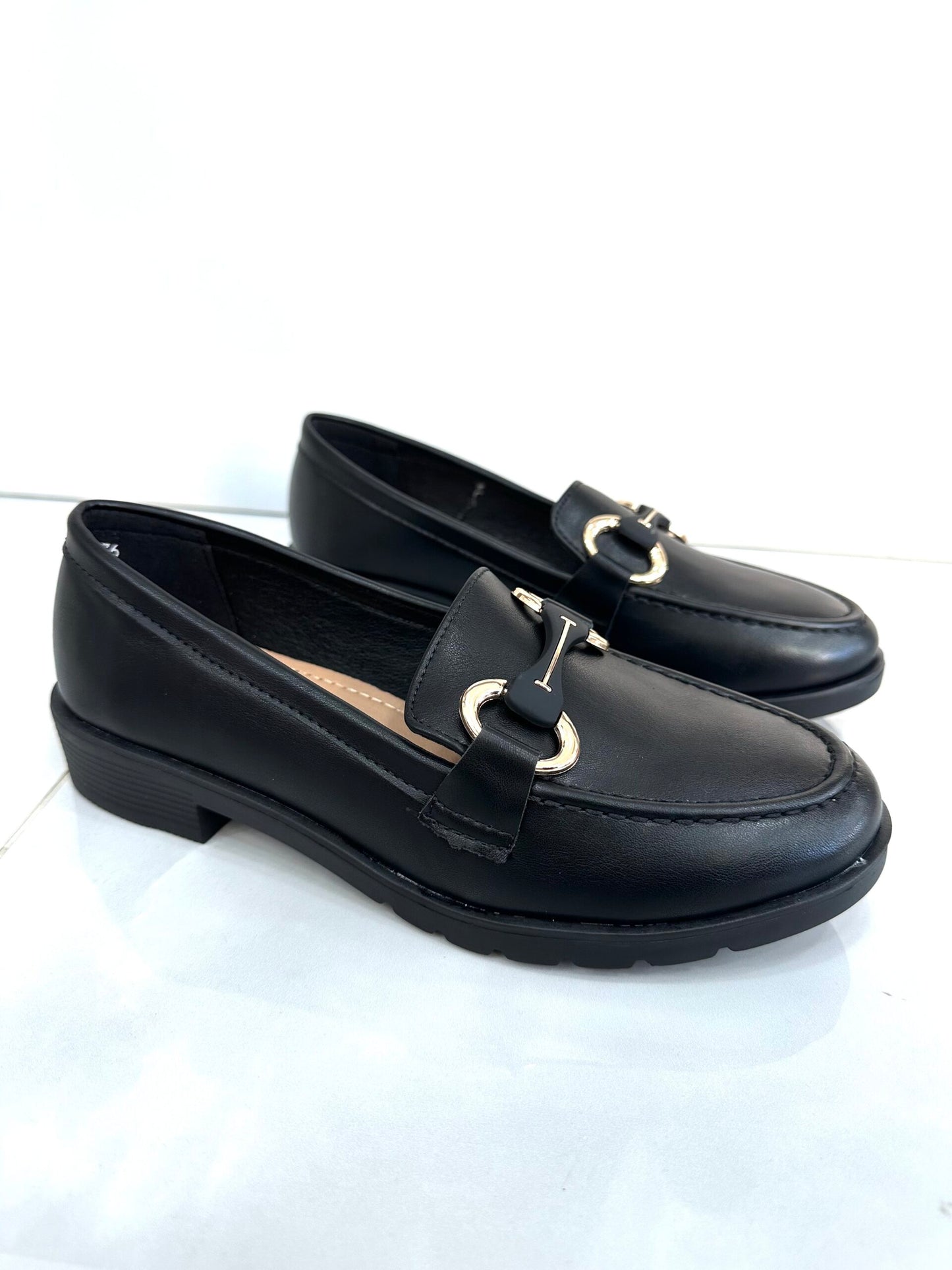 Μαλακά Μοκασίνια με Χρυσή Τόκα Black
