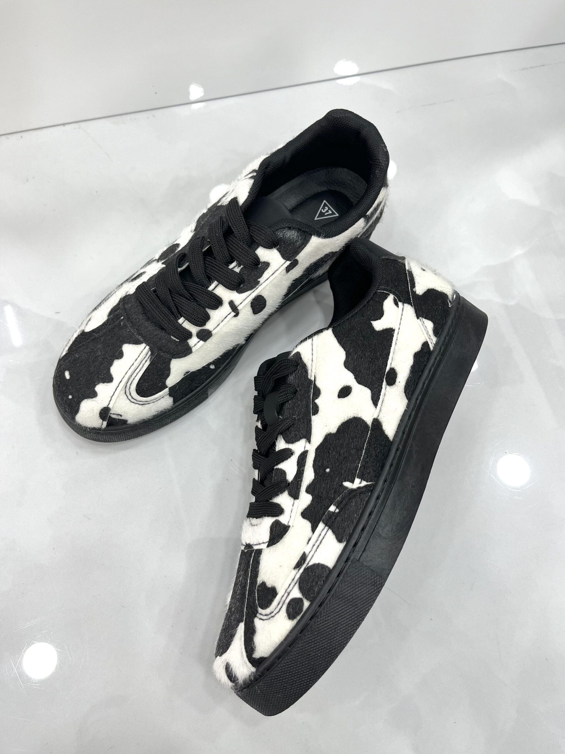 Sneakers CowPrint White/Black