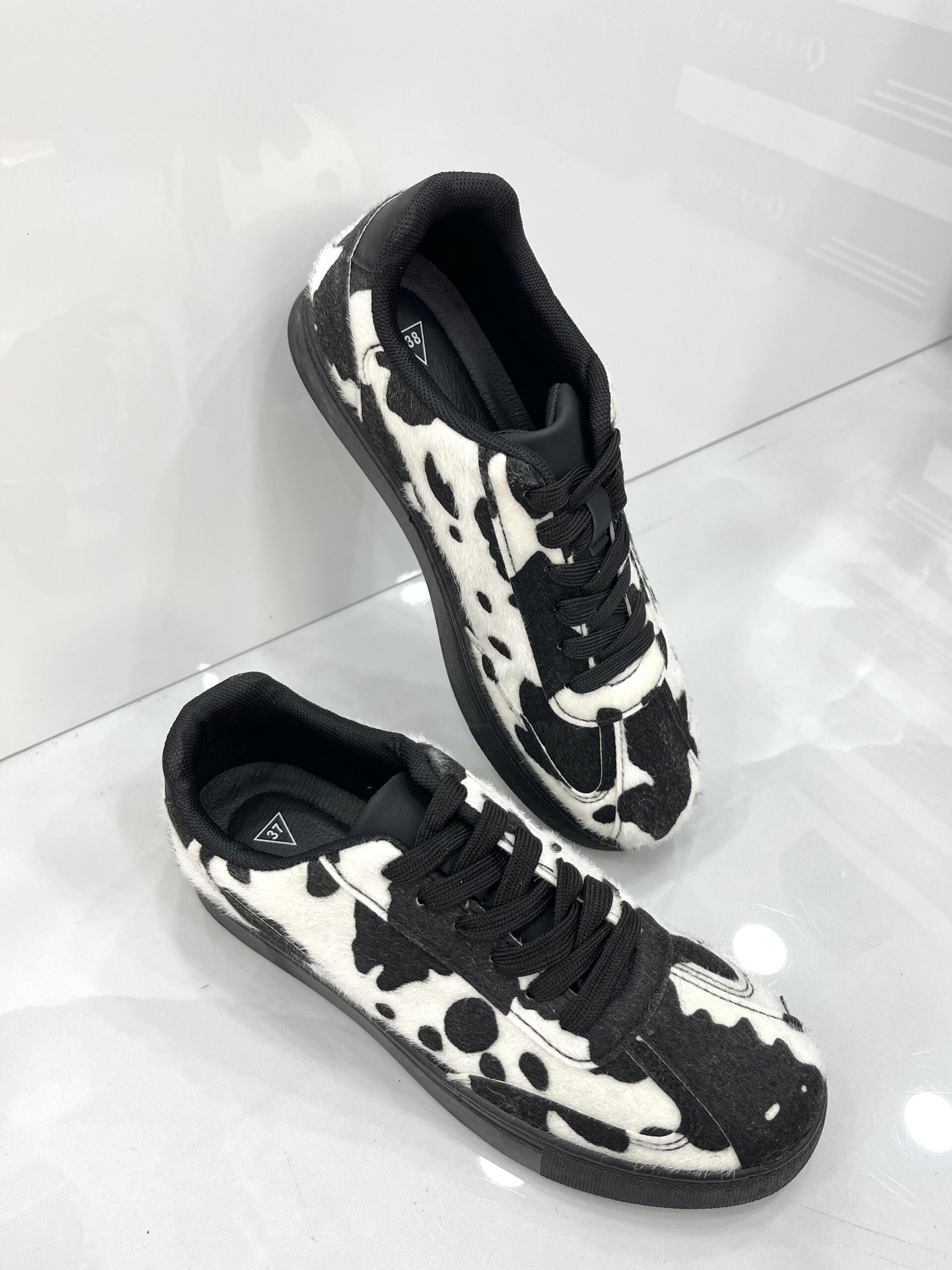 Sneakers CowPrint White/Black