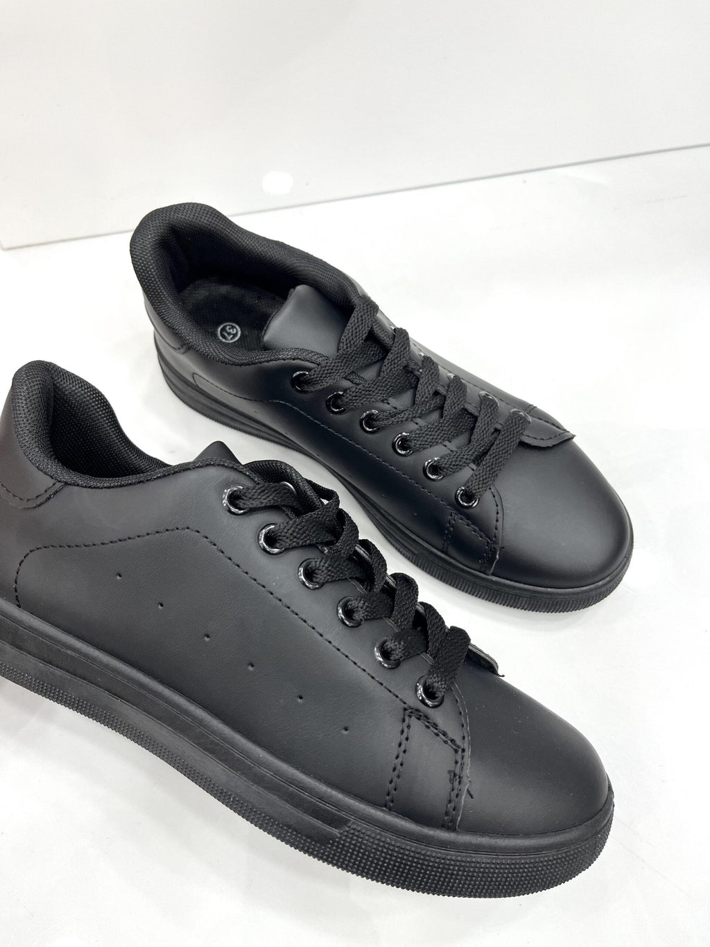 Sneakers Simple Casual Black