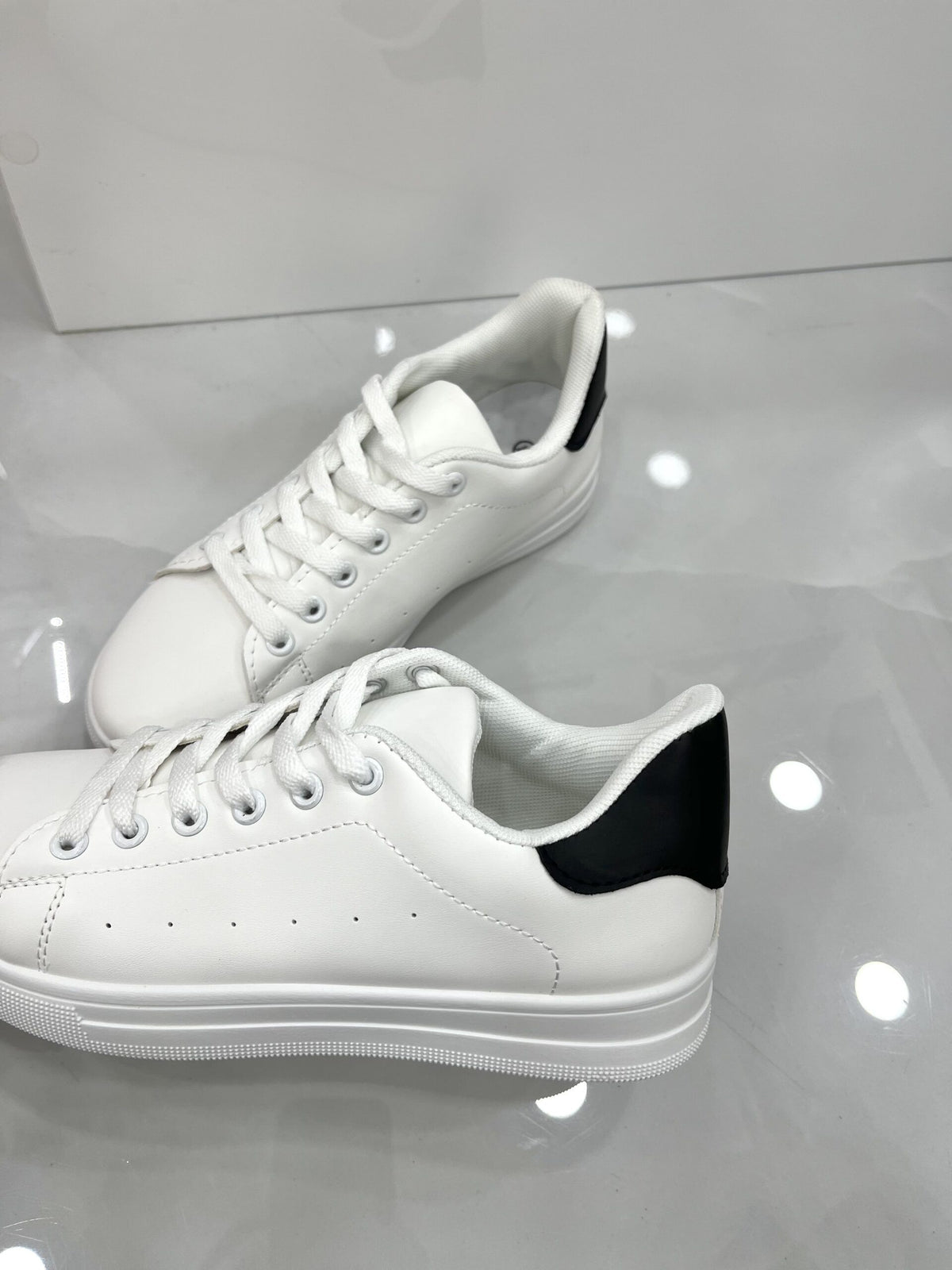 Sneakers Simple Casual White