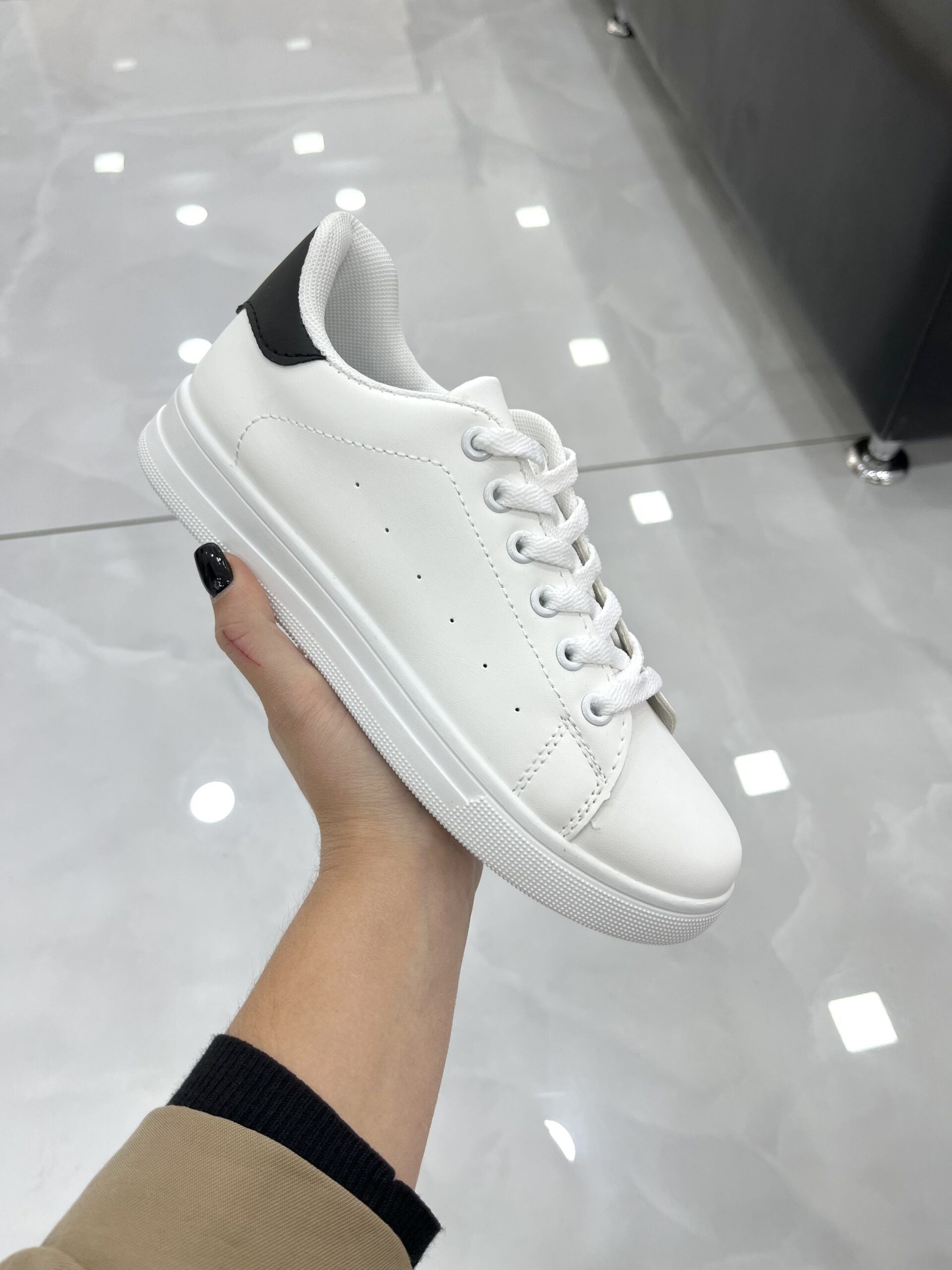 Sneakers Simple Casual White