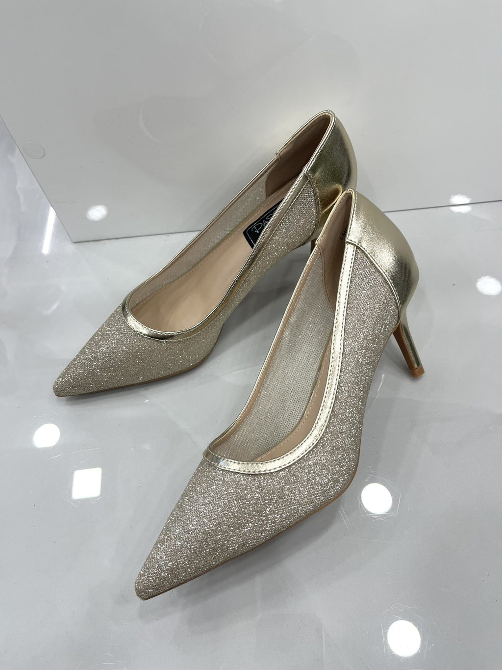 Heels Strass με Μεσαίο Λεπτό Τακούνι Gold