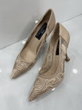 Heels με Ανάγλυφο Σχέδιο και Ψηλό Λεπτό Τακούνι Beige