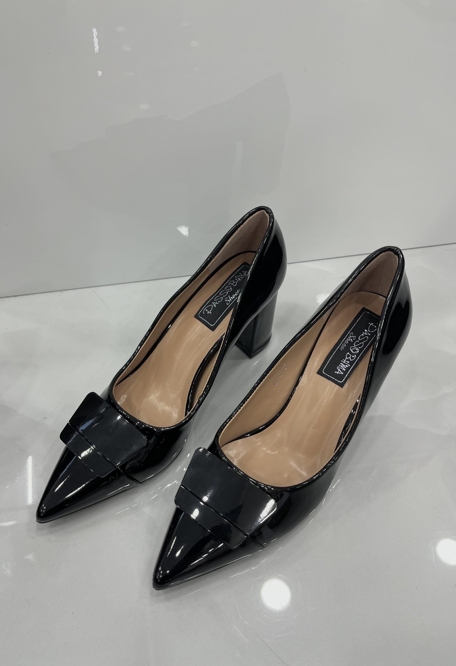 Heels με Χοντρό Μεσαίο Τακούνι Λουστρίν Black