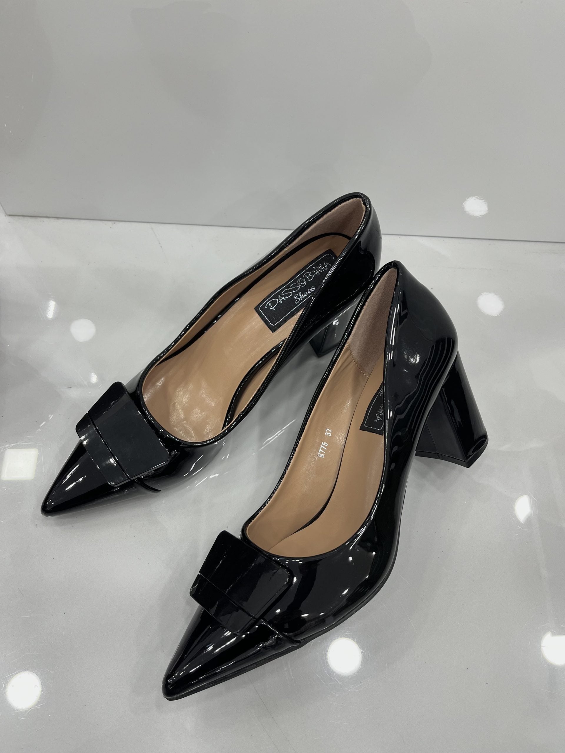 Heels με Χοντρό Μεσαίο Τακούνι Λουστρίν Black