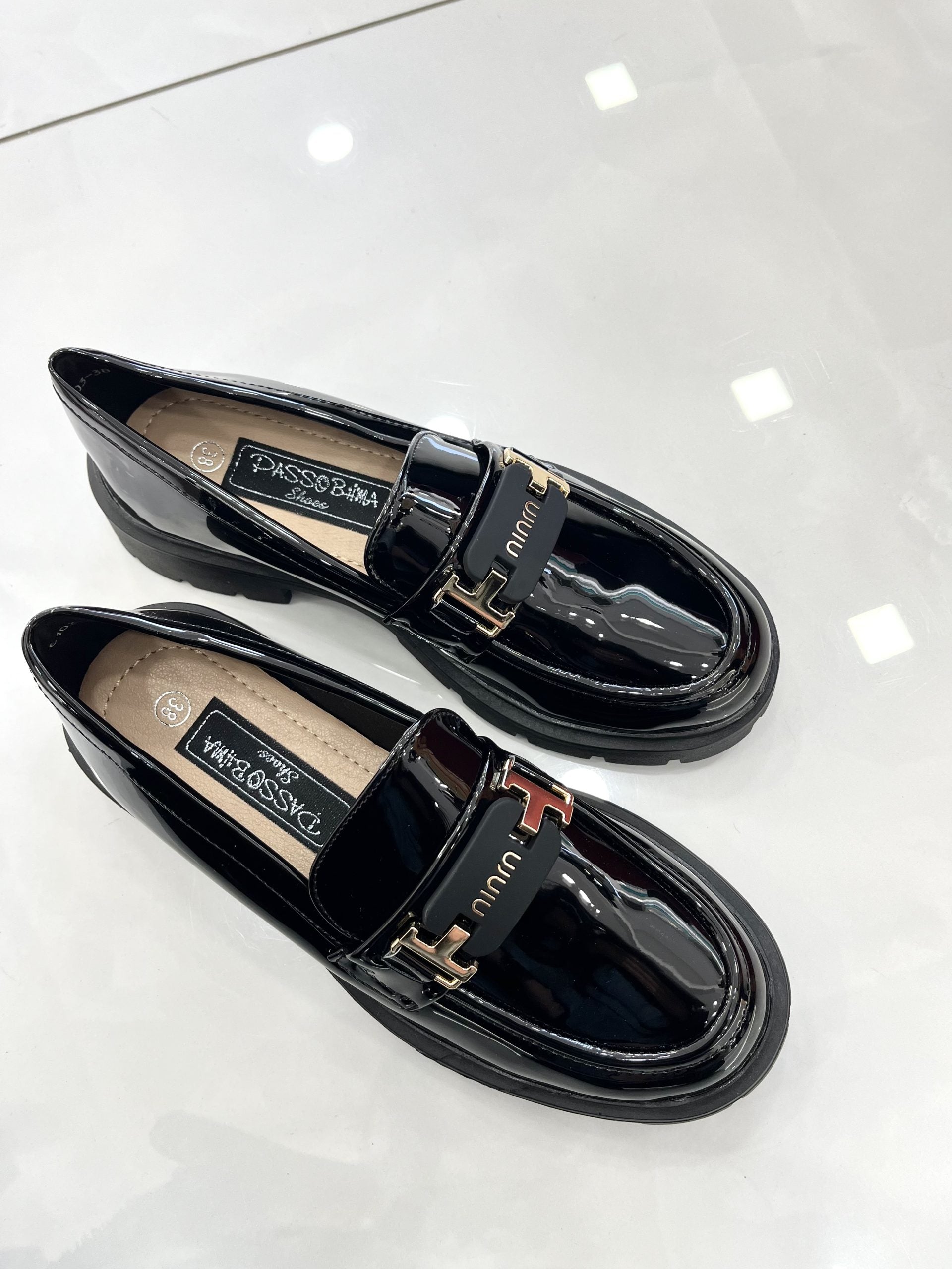 Loafers Λουστρίν με Τρακτερωτό Πάτο Black