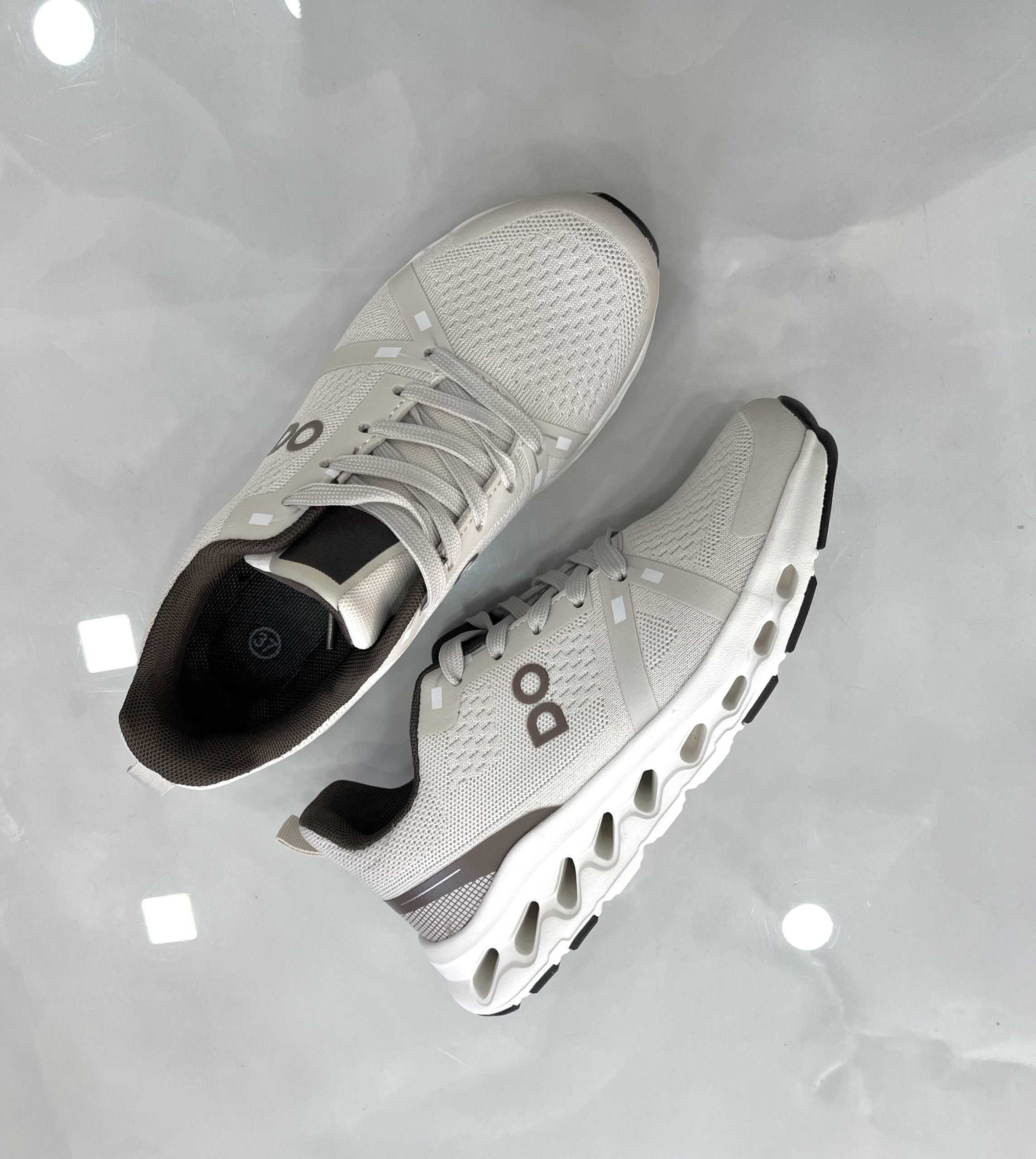 Athletic Sneaker Beige Vol.1