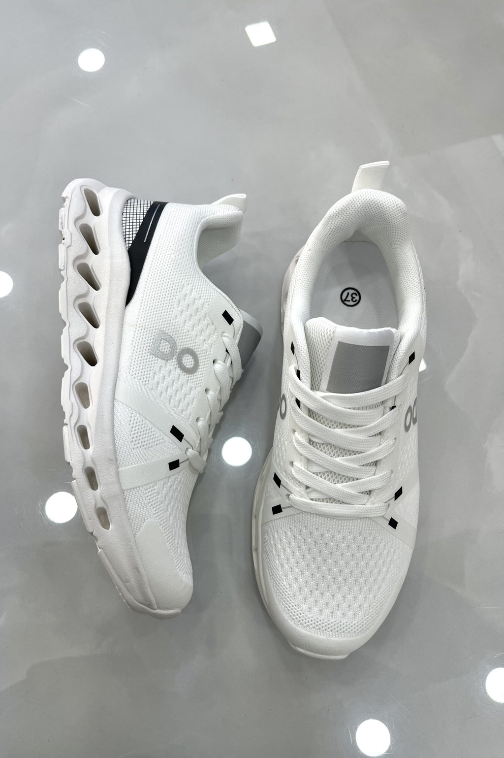Athletic Sneaker White Vol.1