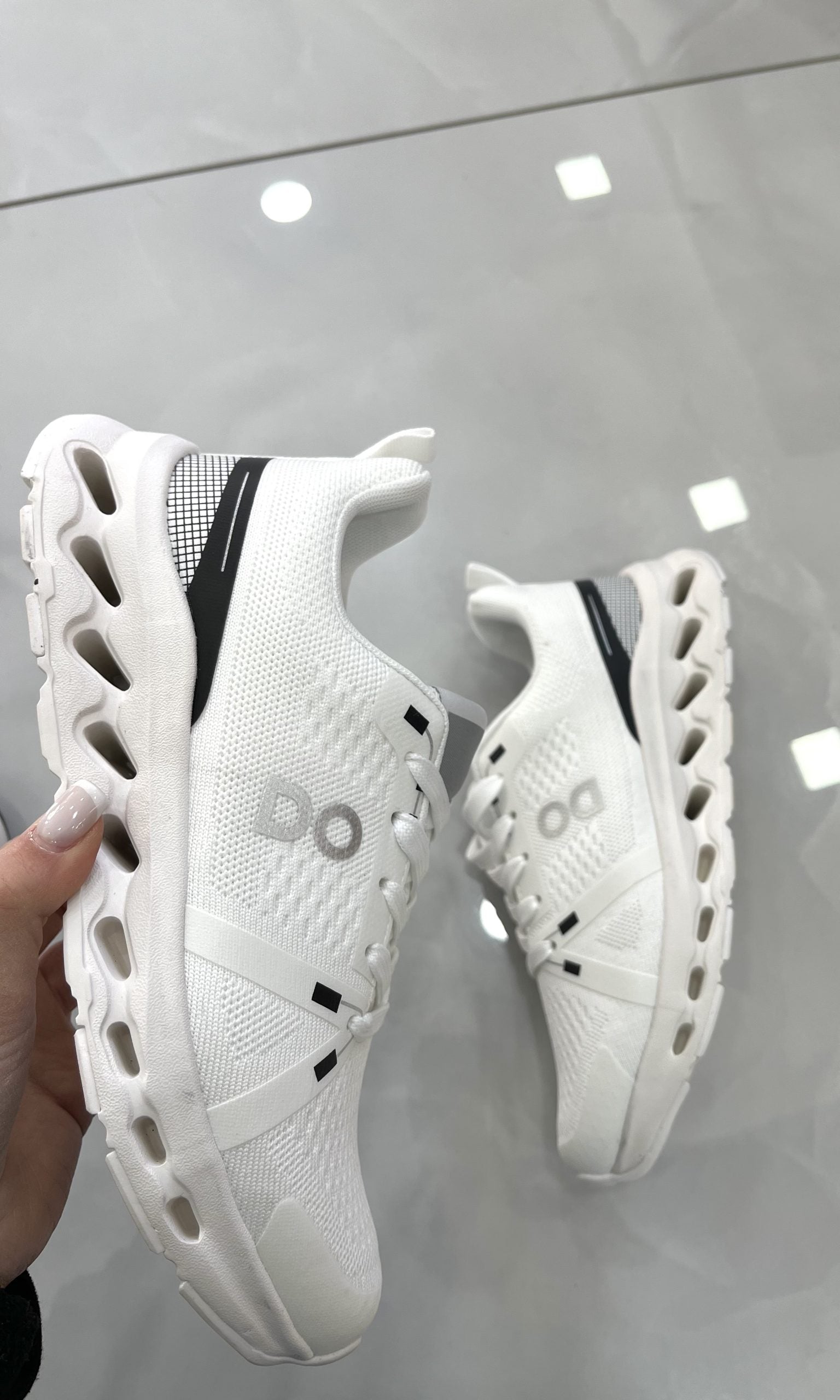 Athletic Sneaker White Vol.1
