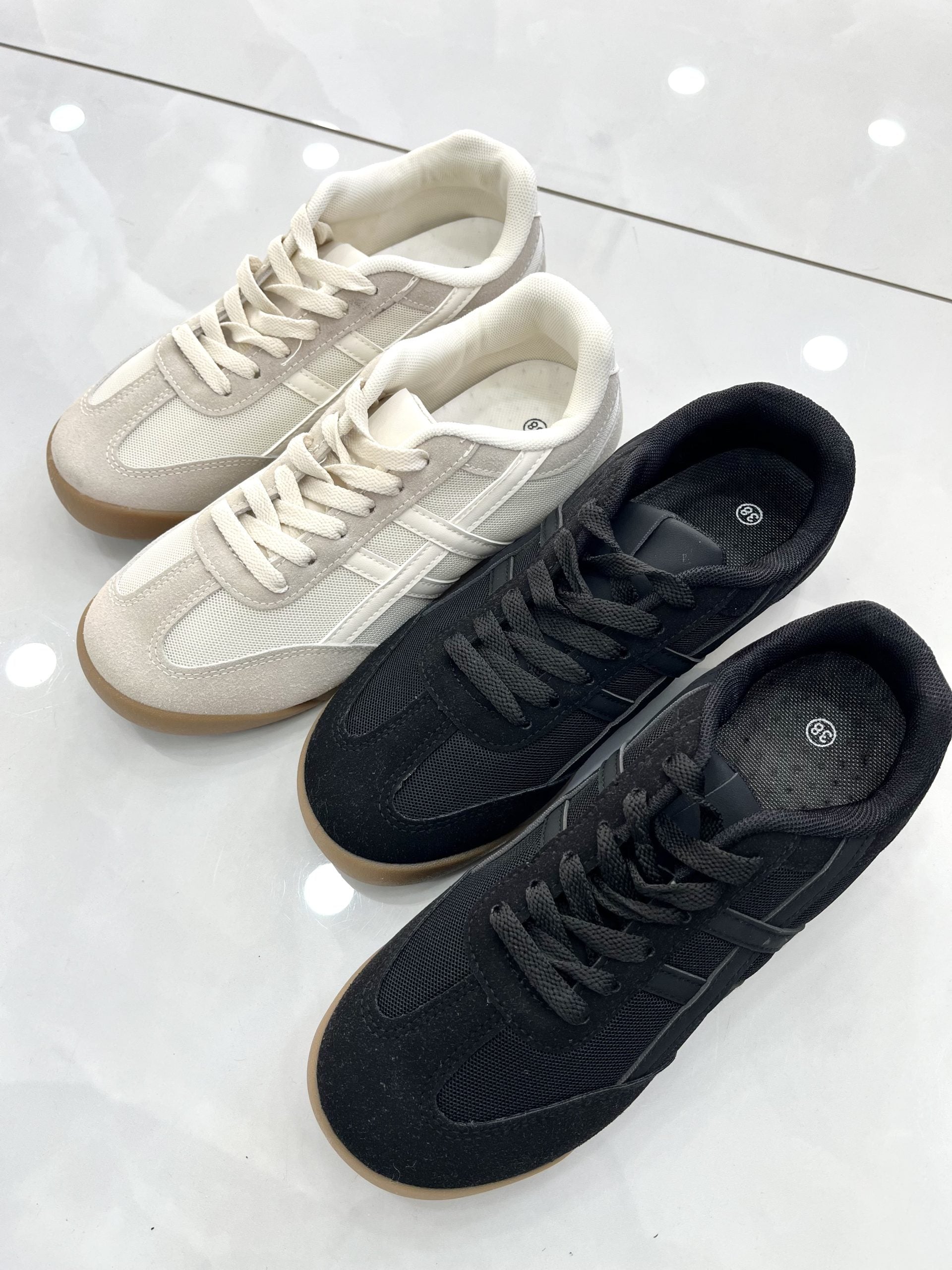 Sneaker Simple Black