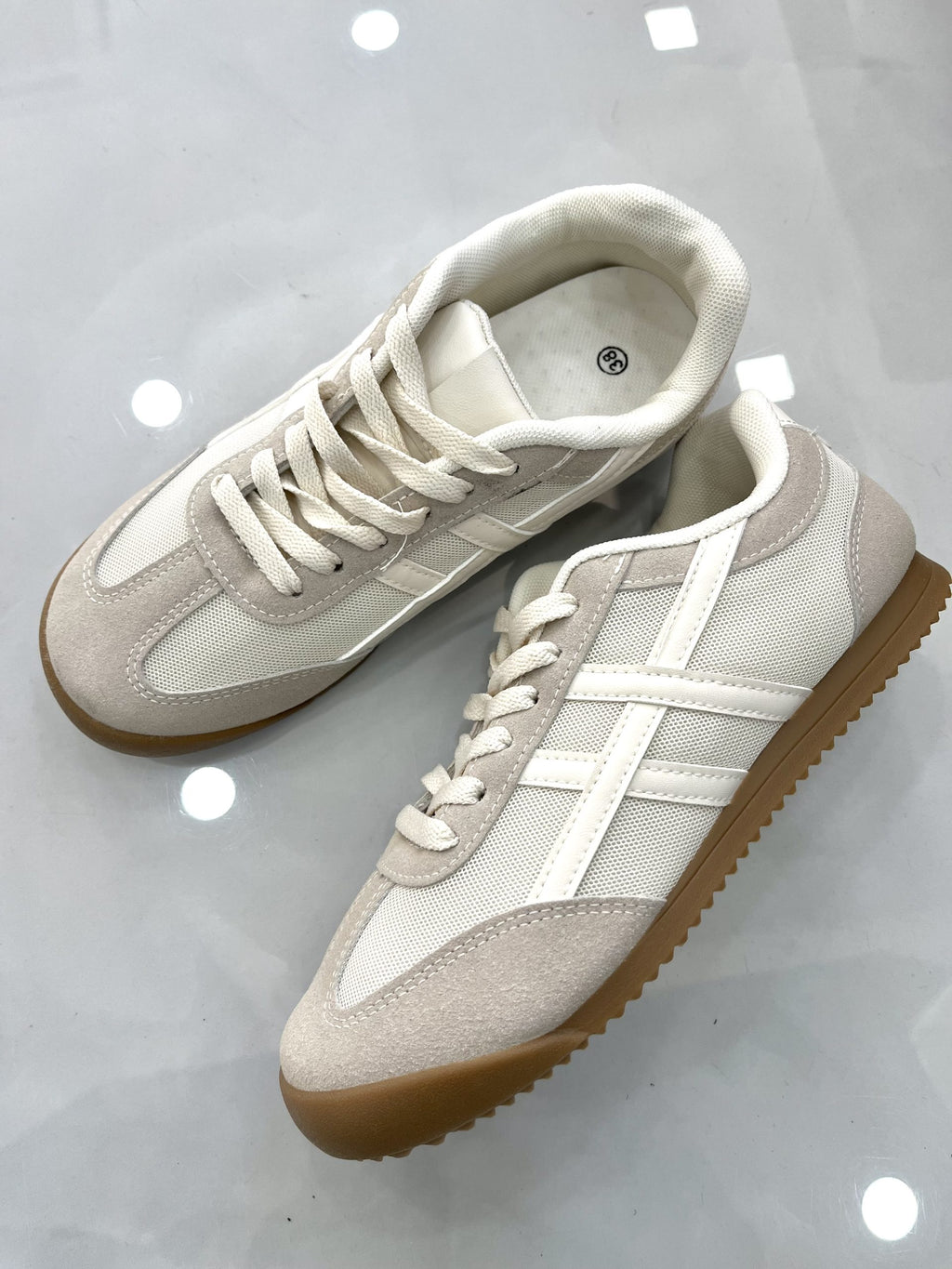 Sneaker Simple Beige