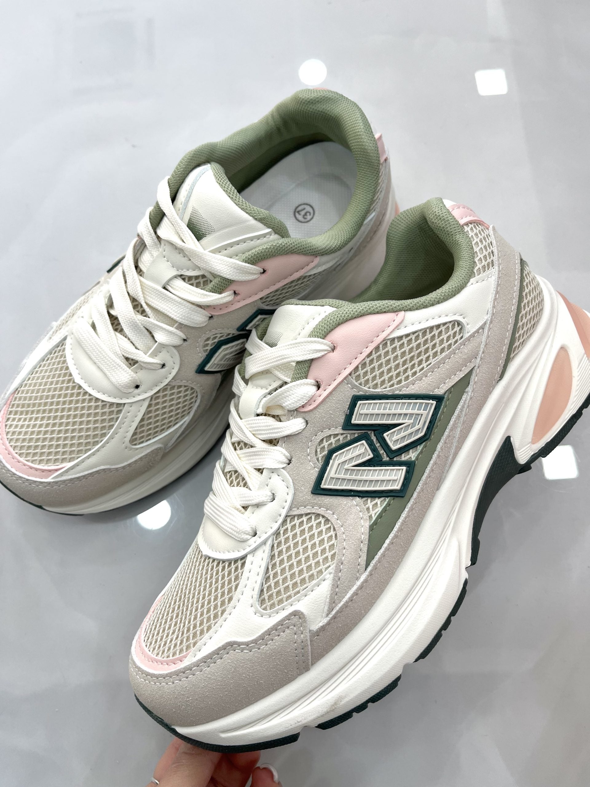 Sneaker New Vol.1 Colour