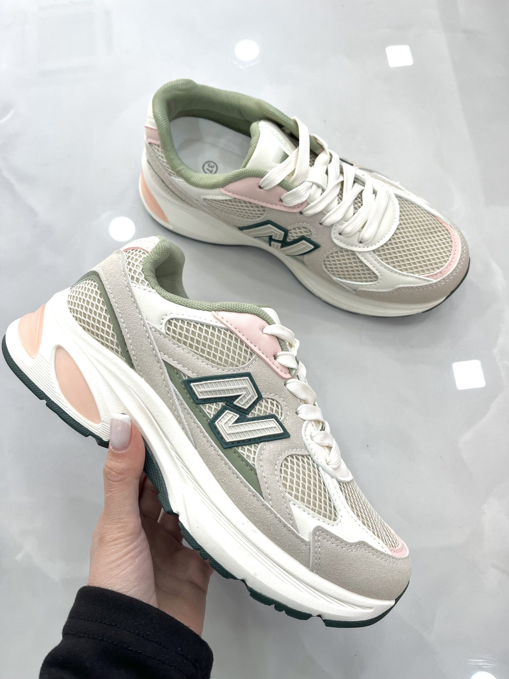 Sneaker New Vol.1 Colour