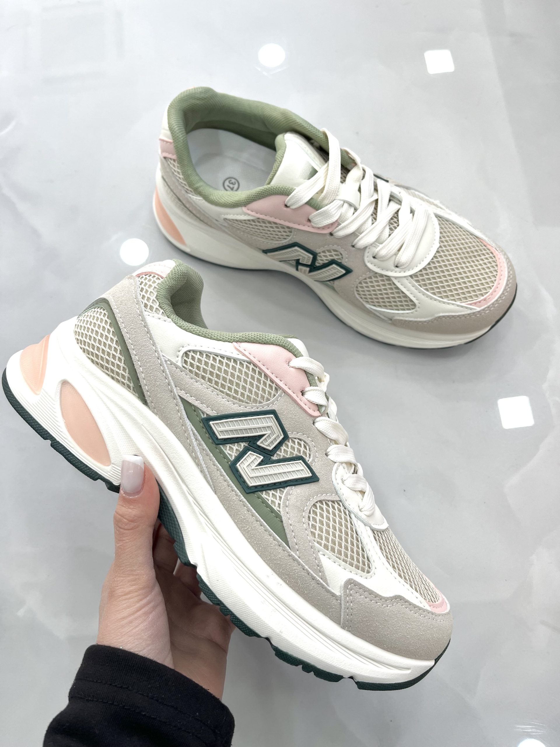 Sneaker New Vol.1 Colour