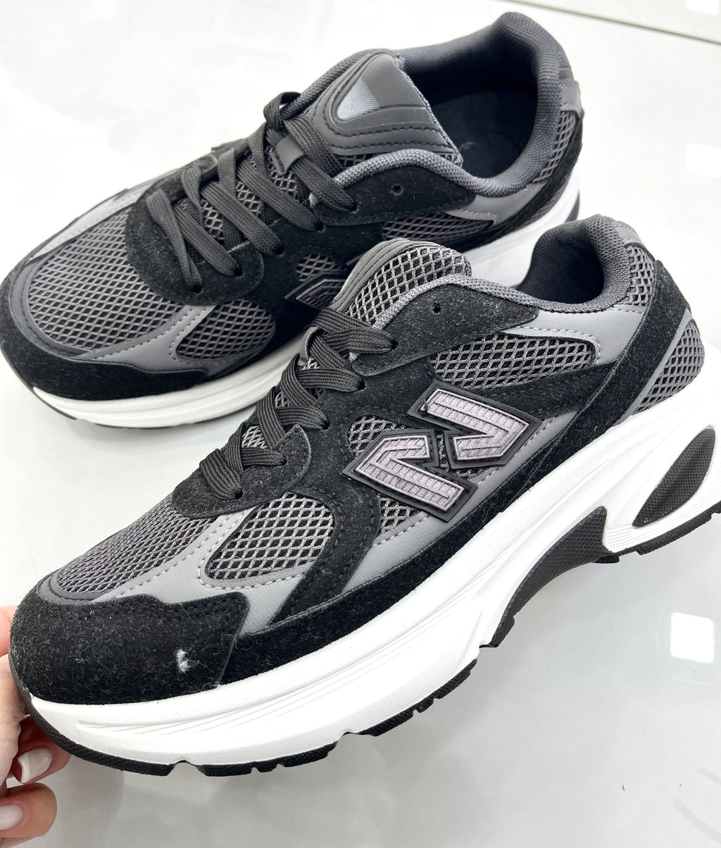 Sneaker New Vol.1 Black