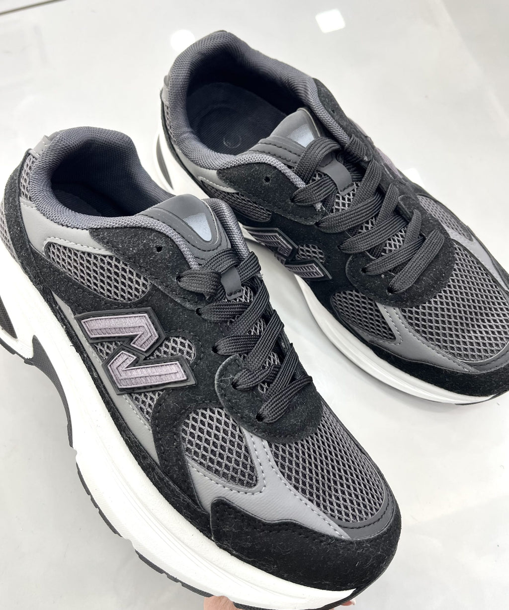 Sneaker New Vol.1 Black