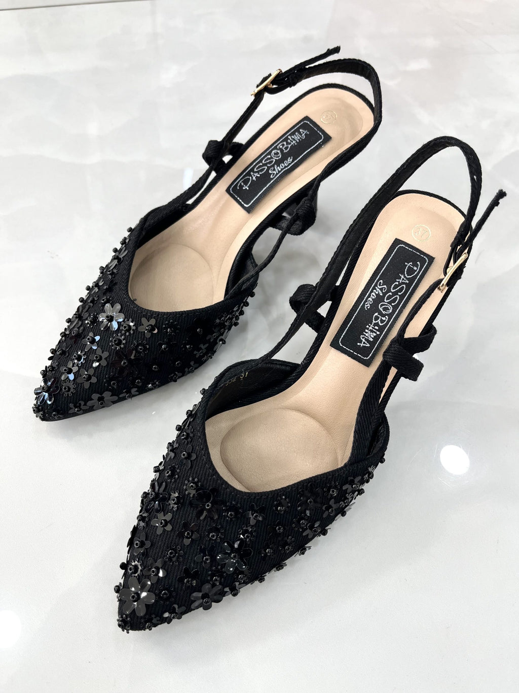 Heels Mule με Λεπτό Μεσαίο Τακούνι και Κεντημένο Σχέδιο Black