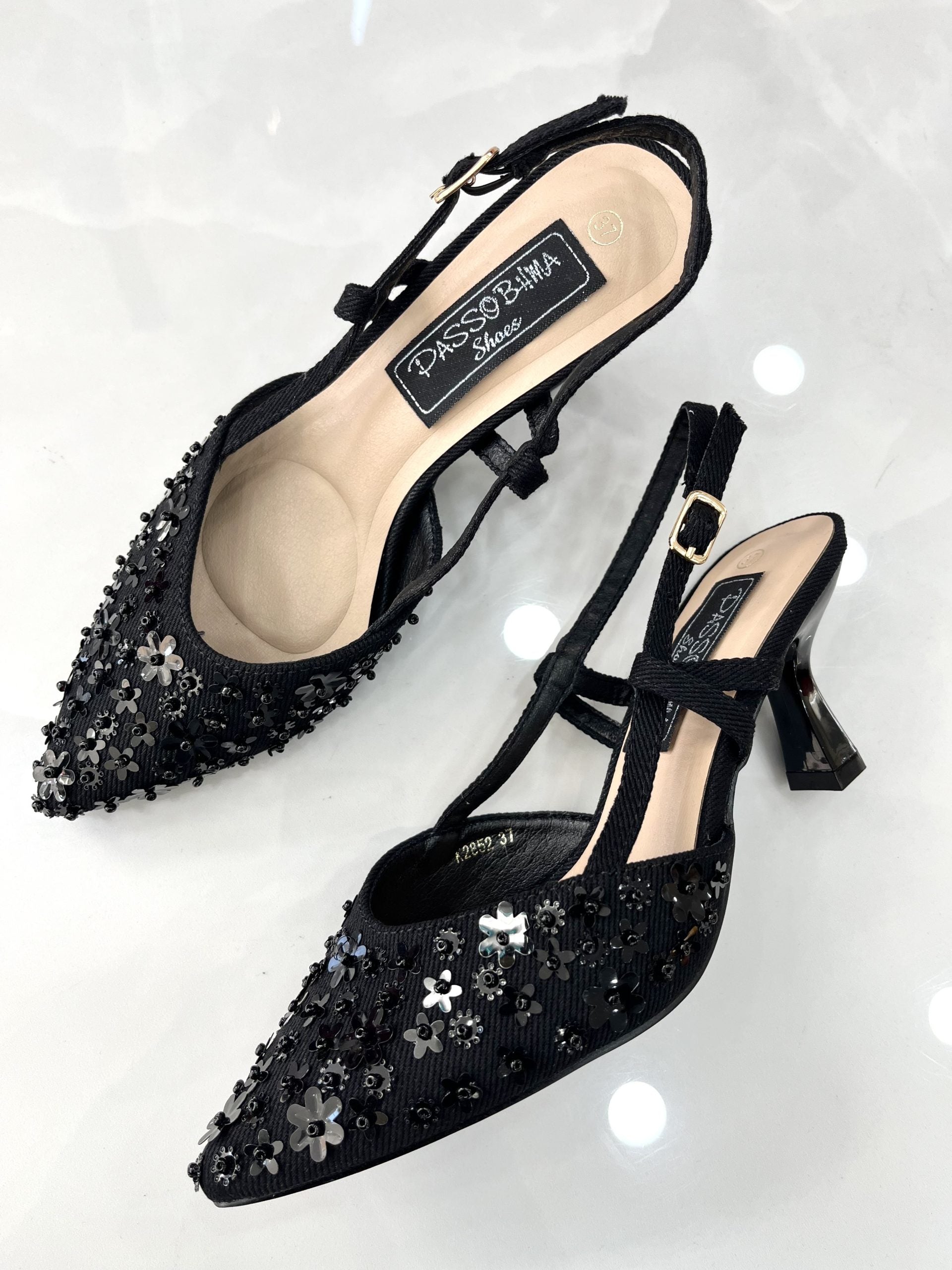 Heels Mule με Λεπτό Μεσαίο Τακούνι και Κεντημένο Σχέδιο Black