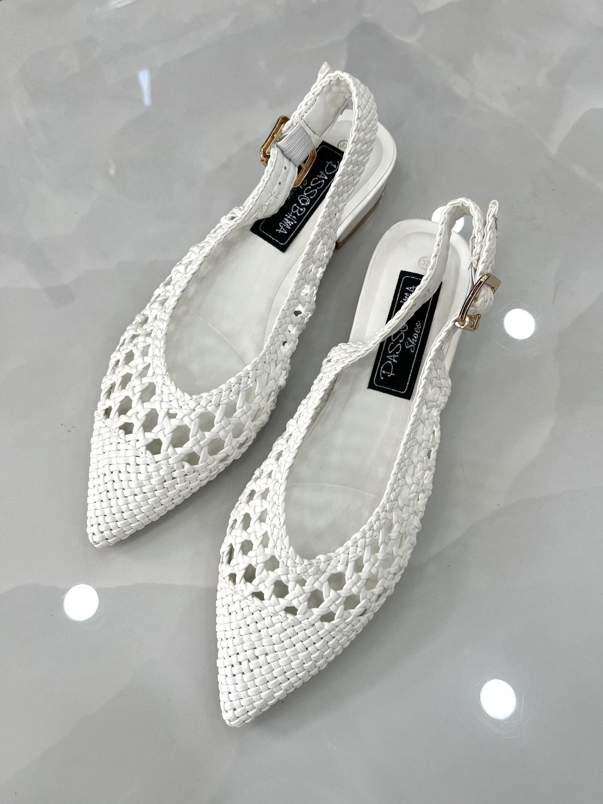 Slingback Φλατ με Σχέδιο Κέντημα White