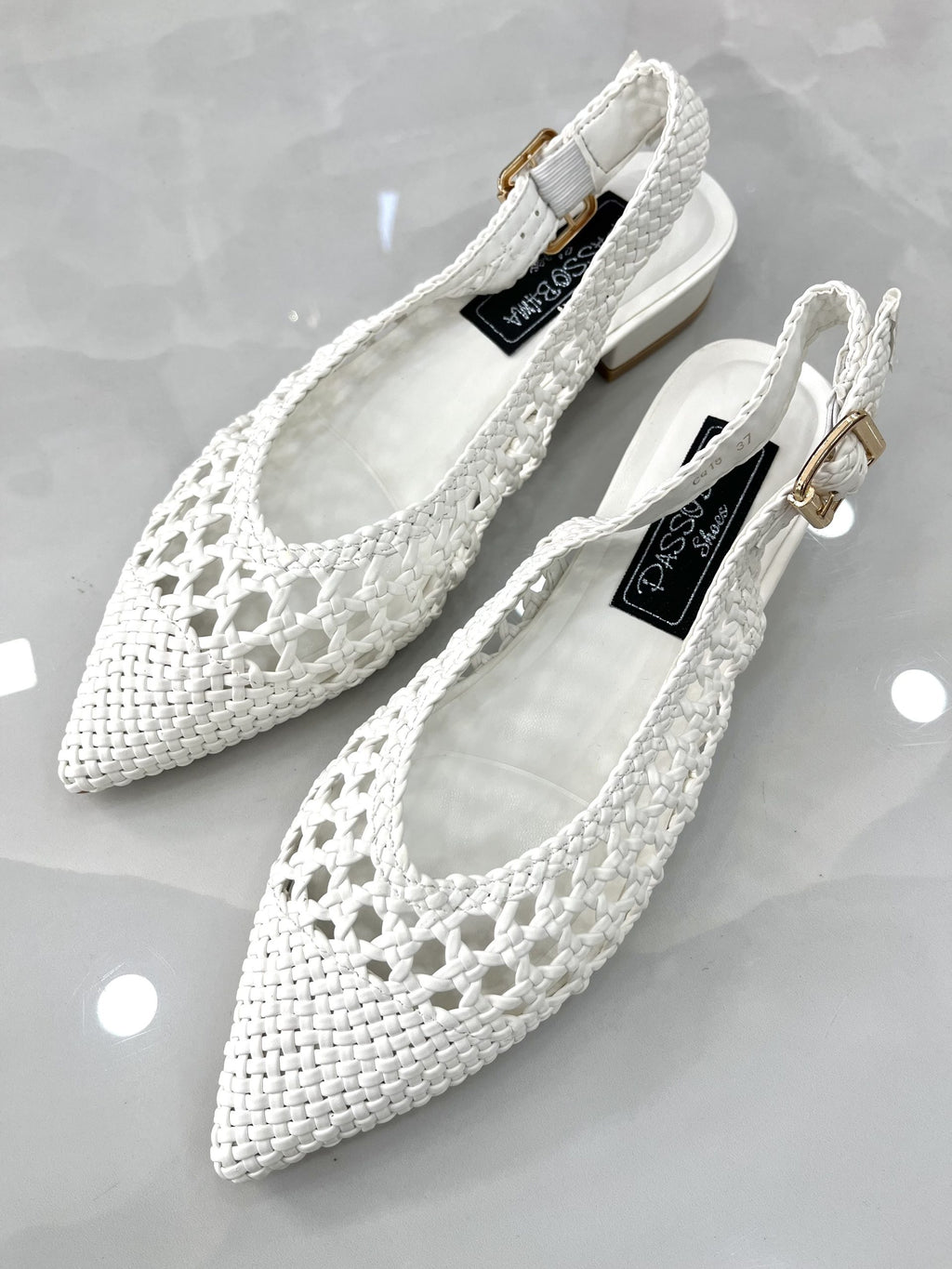 Slingback Φλατ με Σχέδιο Κέντημα White