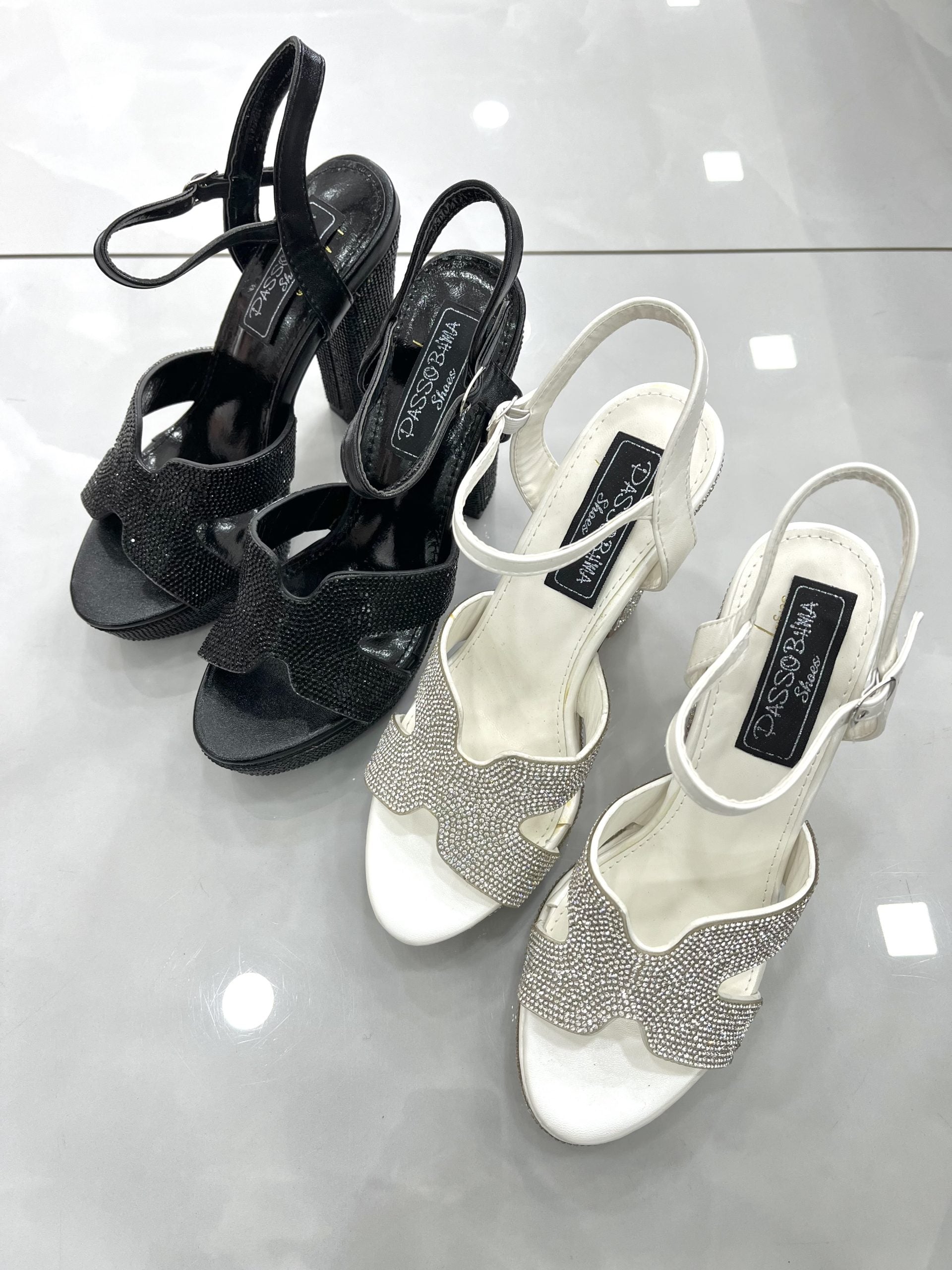 Heels Πέδιλο με Χοντρό Ψηλό Τακούνι και Φιάπα Strass White
