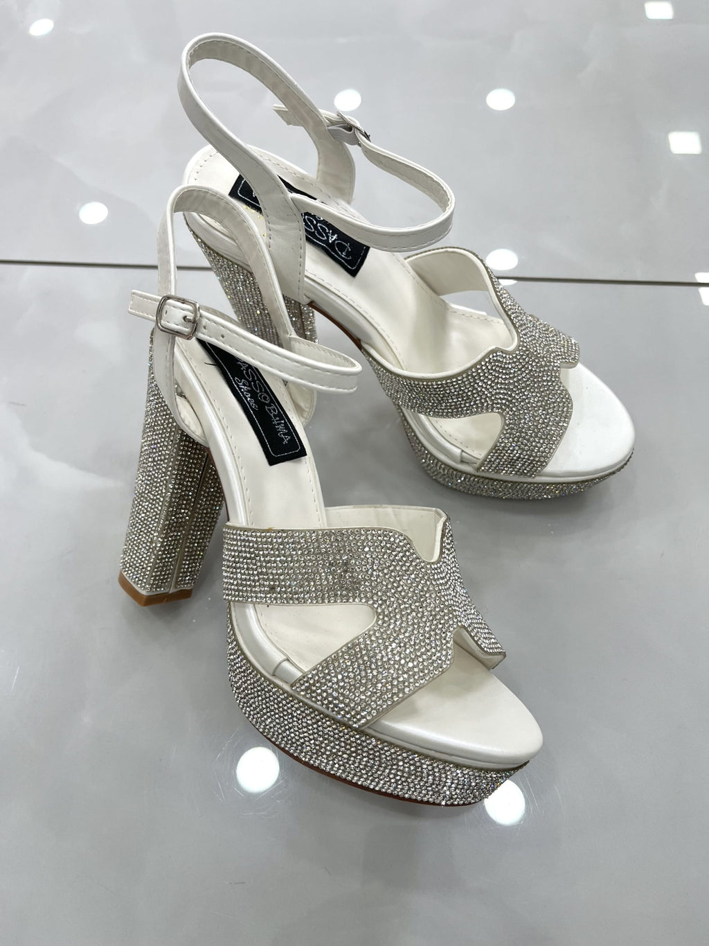 Heels Πέδιλο με Χοντρό Ψηλό Τακούνι και Φιάπα Strass White