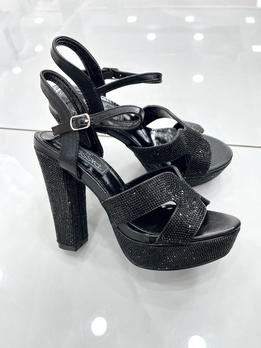 Heels Πέδιλο με Χοντρό Ψηλό Τακούνι και Φιάπα Strass Black