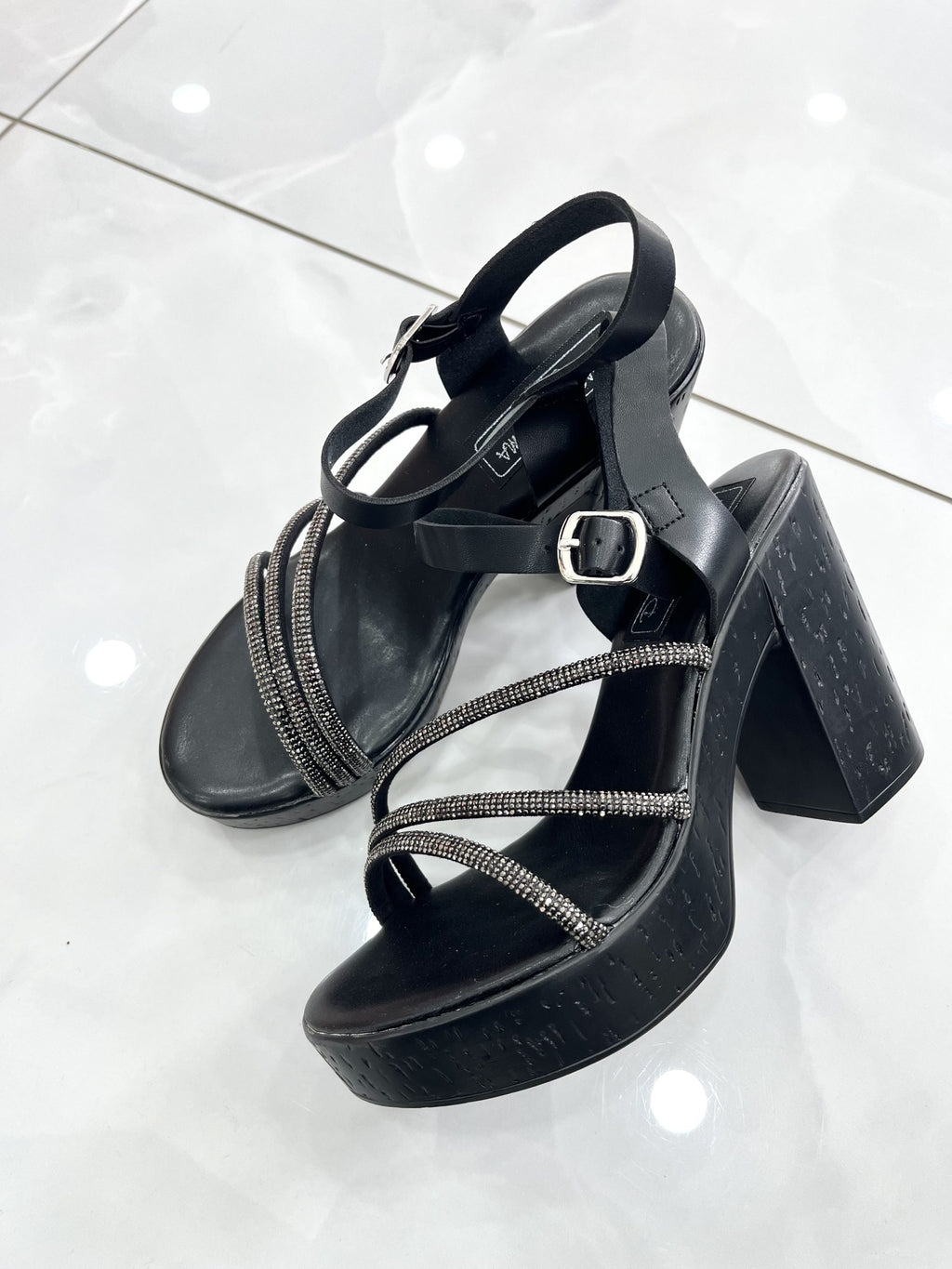 Heels Πέδιλο με Χοντρό Ψηλό Τακούνι τύπου Τσόκαρο και Strass Black