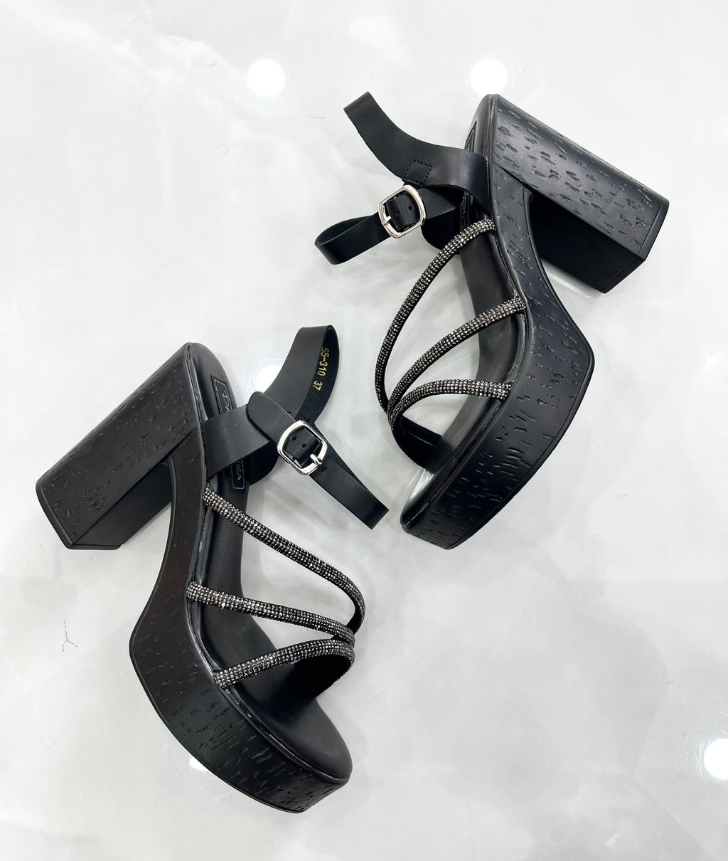 Heels Πέδιλο με Χοντρό Ψηλό Τακούνι τύπου Τσόκαρο και Strass Black