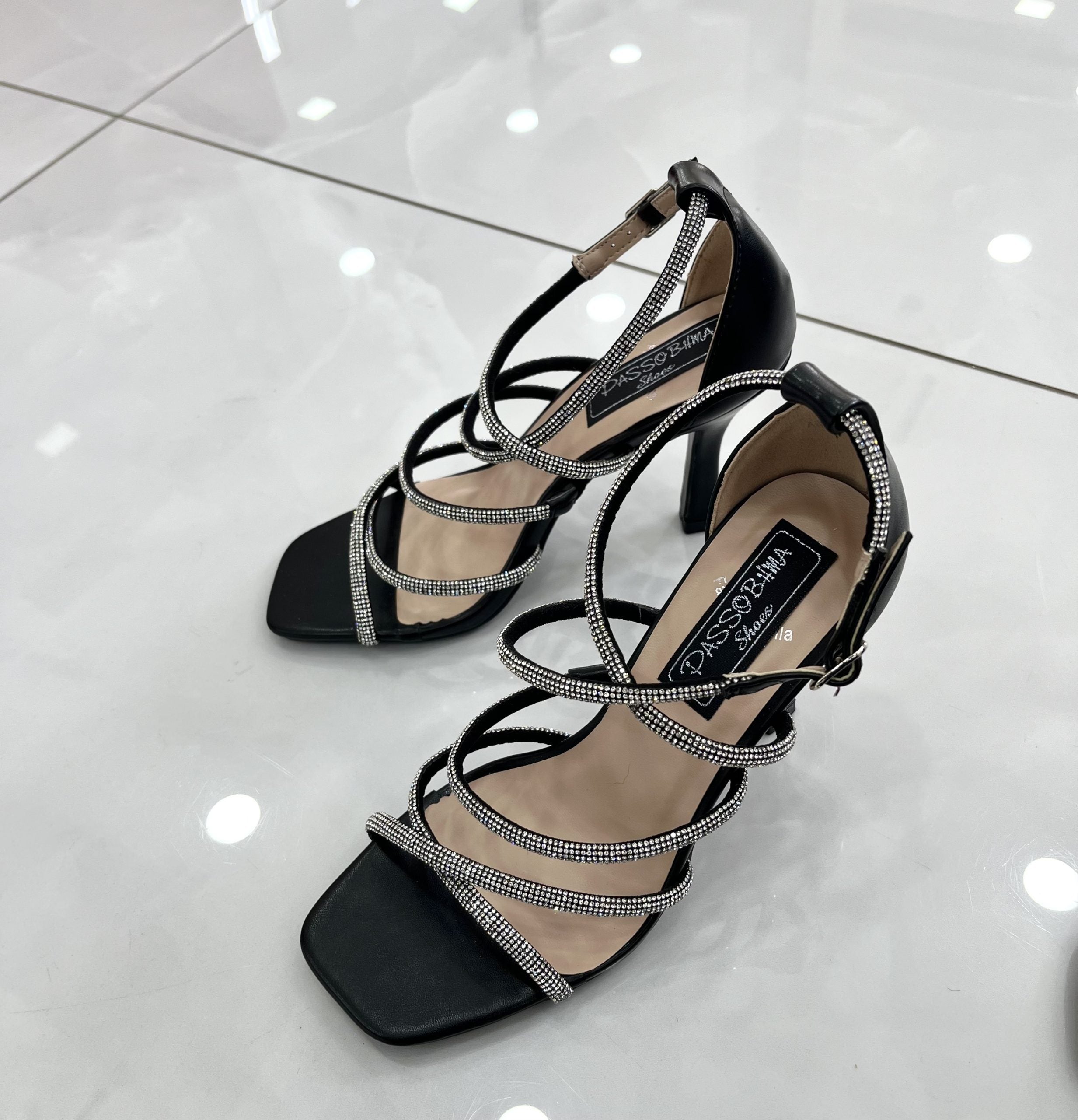 Heels Πέδιλο Αμπιγέ με Λεπτό Μεσαίο Τακούνι και Strass Black