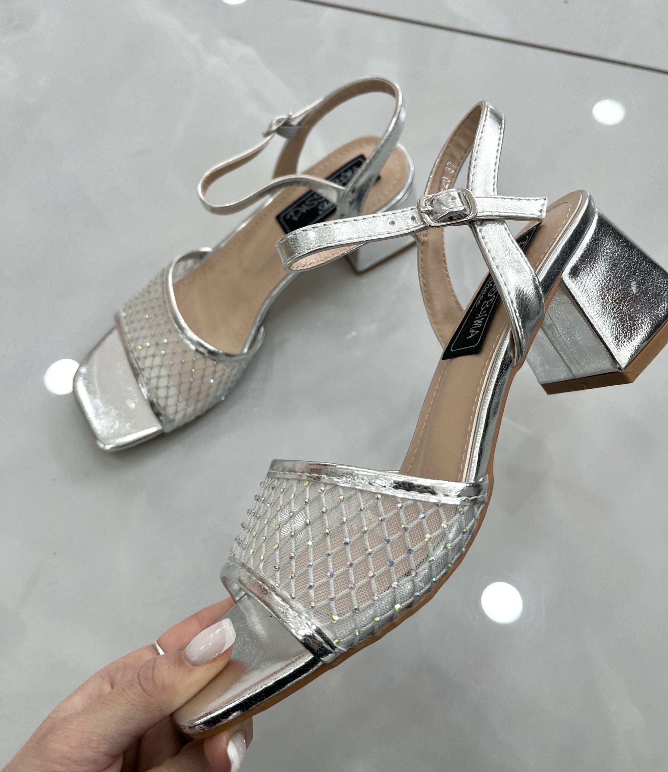 Heels Πέδιλο Αμπιγέ με Χοντρό Μεσαίο Τακούνι και Δαντέλα Silver