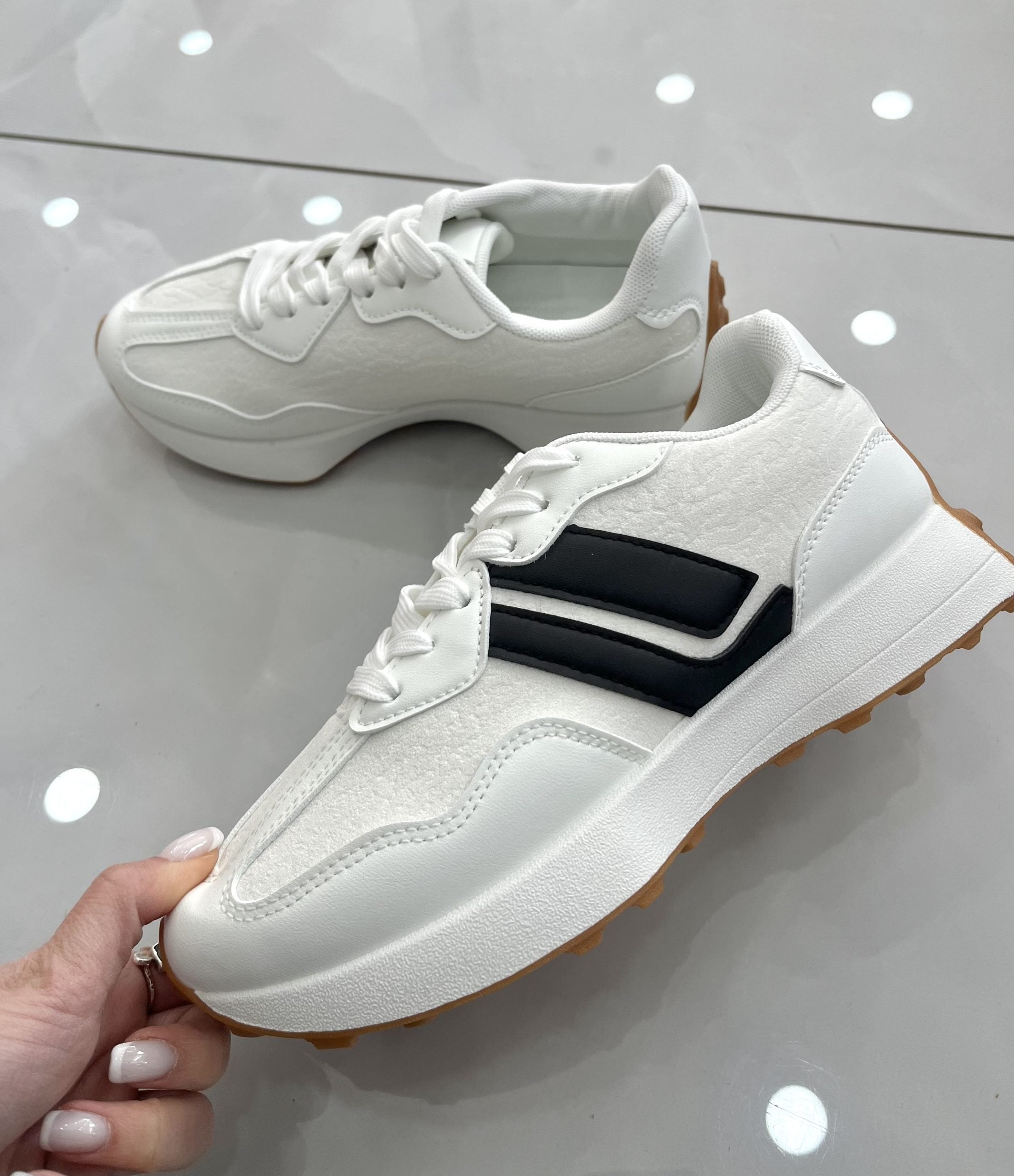Spring Sneaker New White/Black