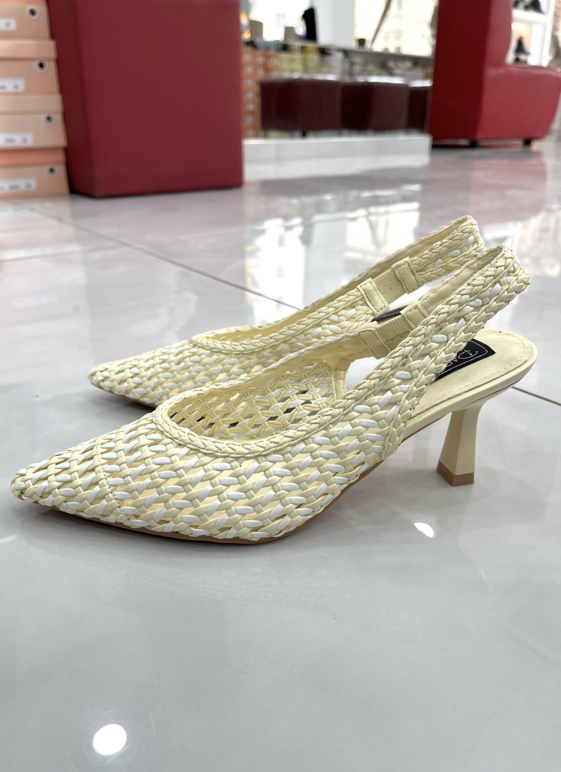 Heels Mule Πλεκτό με Μεσαίο Λεπτό Τακούνι Yellow