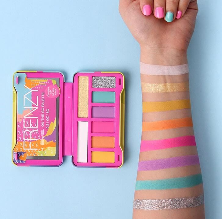 Eyeshadow &amp; Blush Palette Compact x8 Frenzy BYS