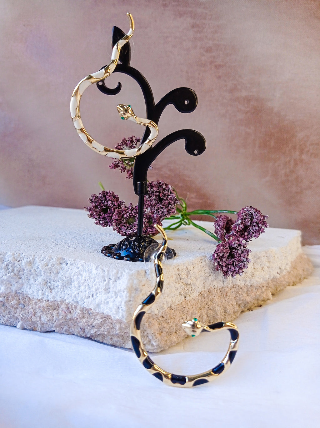μεγάλο σκουλαρίκι cuff "white onyx"