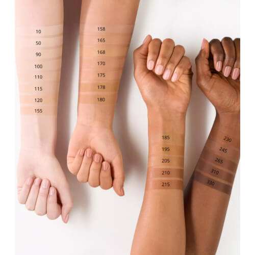 Silky Blur Hydrating Longwear Foundation | Essence