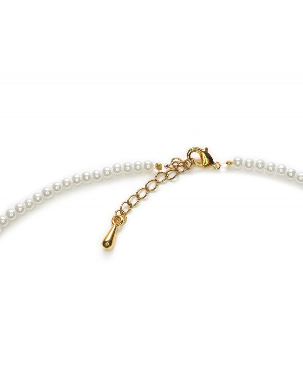 Snowy Pearl Necklace
