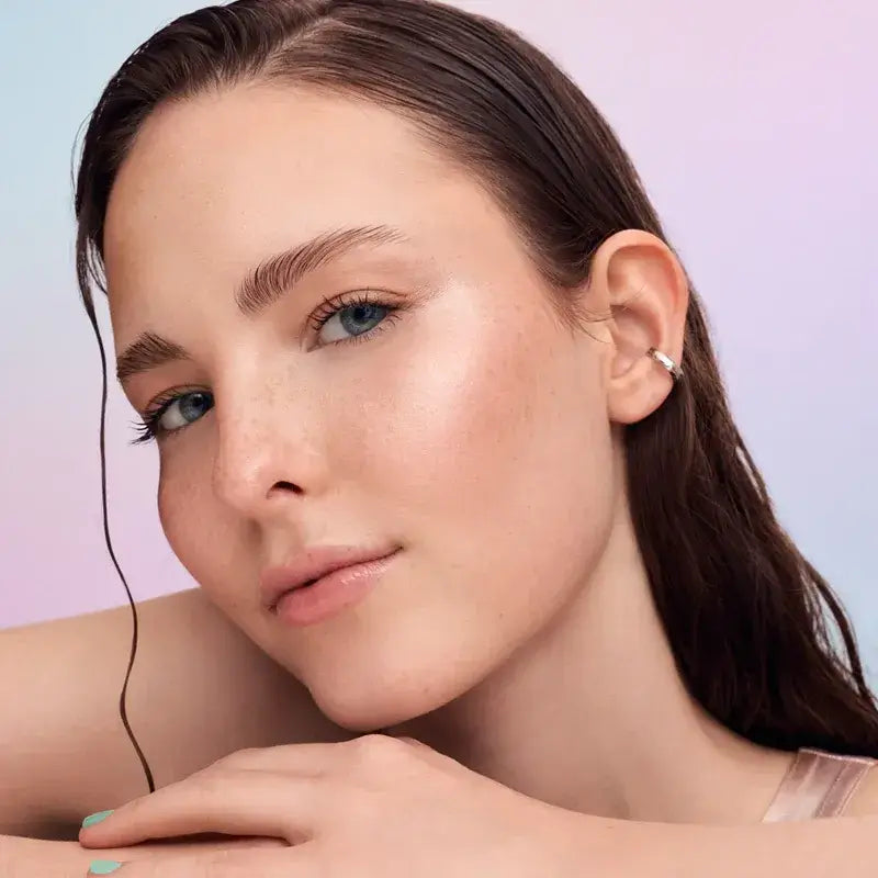 The Little Mermaid - Balmy Glow Stick Highlighter 01 Watch Me Shine  | Essence