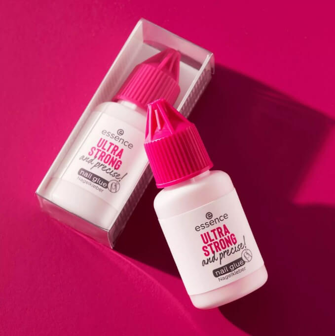 Ultra Strong & Precise Nail Glue | Essence