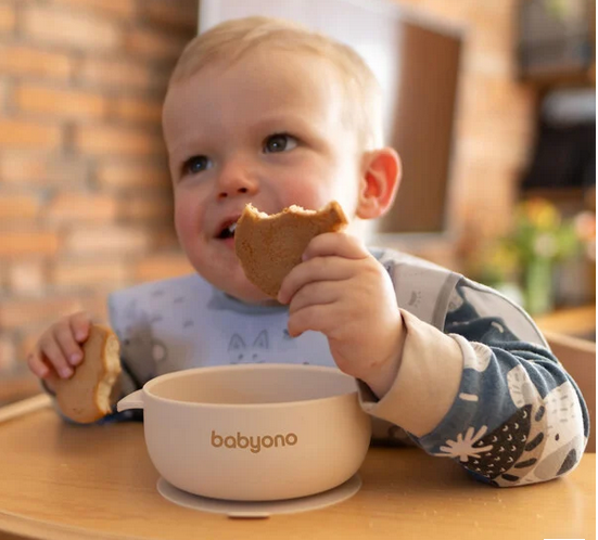 BabyOno: Μπολάκι σιλικόνης με λαβές, καπάκι &amp; βάση με βεντούζα - Μπεζ BN1662/03
