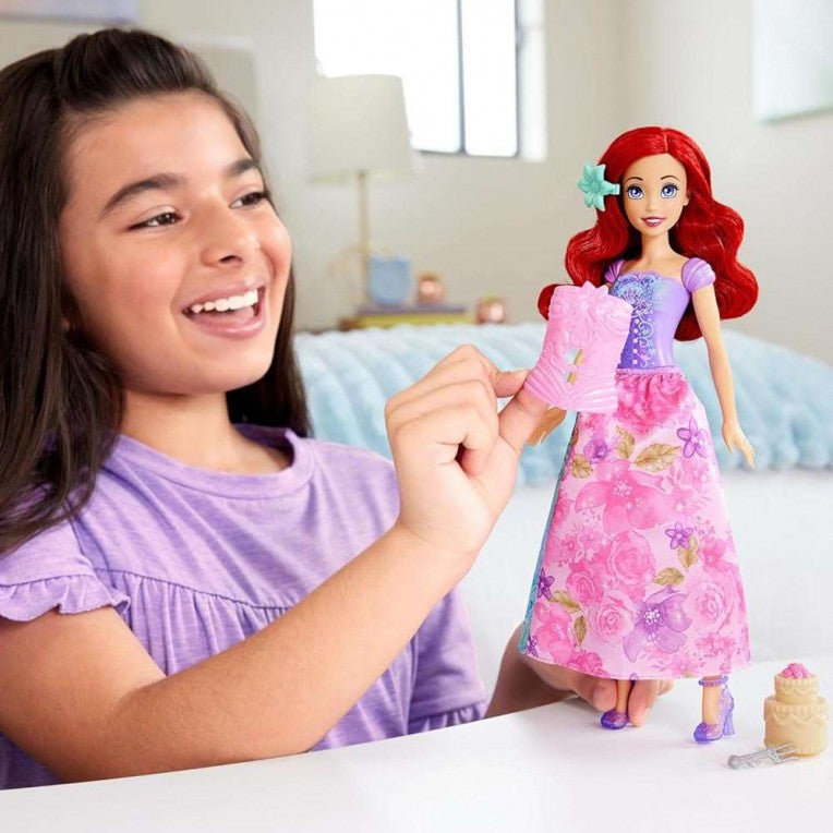 Disney Princess Spin & Reveal Κούκλα Άριελ με 11 Εκπλήξεις (HTV88)
