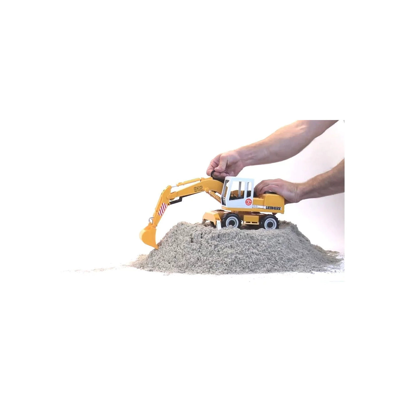 bruder Εκσκαφέας Liebherr Με Ρόδες