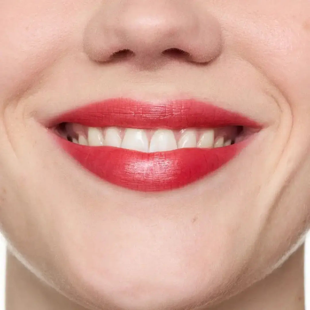 Juicy Tint Lip Marker – Μαρκαδόρος Χειλιών με Εφέ Tint | Essence